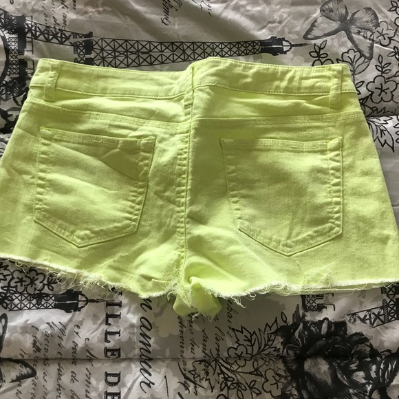 Short - Picture 3 of 3